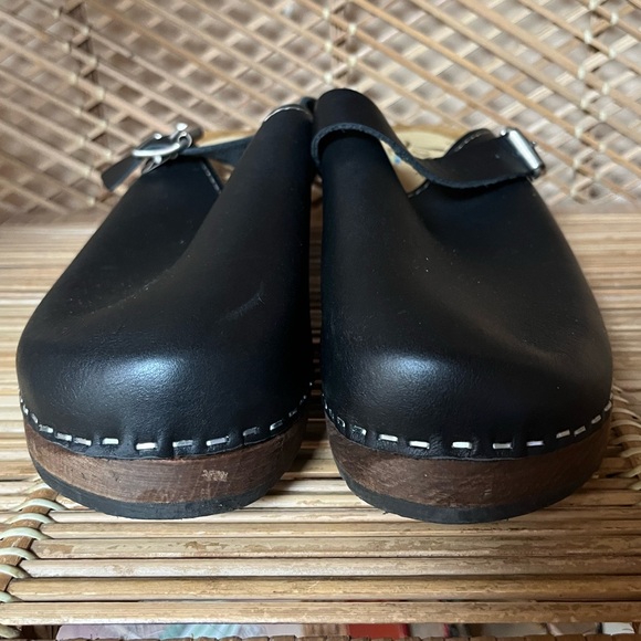 Lotta’s from Stockholm Classic Clogs - Picture 2 of 11